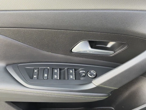 Peugeot 308 Hybrid 225 GT eEAT8 165 kW (225 CV)