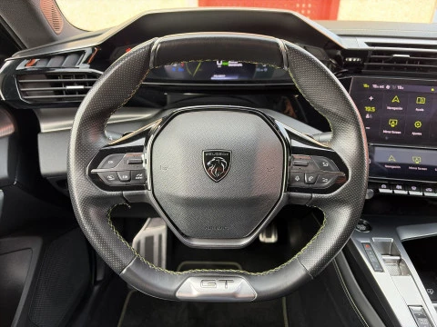 Peugeot 308 Hybrid 225 GT eEAT8 165 kW (225 CV)