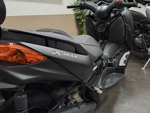 Yamaha XMAX 300 Iron Max IRON MAX Yamaha XMAX 300 Iron Max IRON MAX