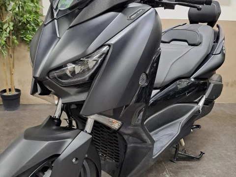 Yamaha XMAX 300 Iron Max IRON MAX Yamaha XMAX 300 Iron Max IRON MAX