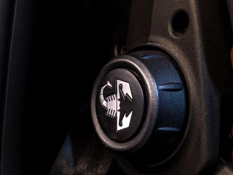 Abarth 500C 595C Competizione 1.4 T-Jet 180 E6 Sec.