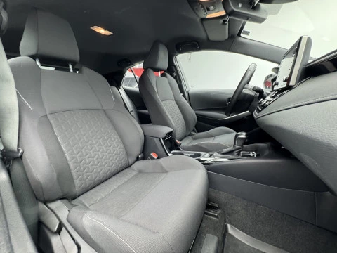 Toyota Corolla 1.8 125H ACTIVE TECH E-CVT