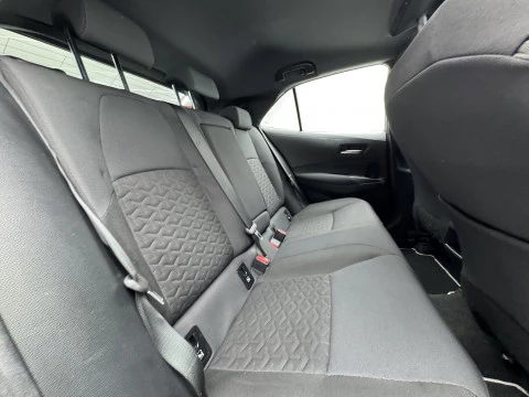 Toyota Corolla 1.8 125H ACTIVE TECH E-CVT