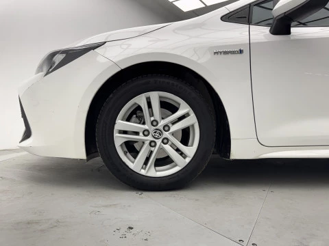 Toyota Corolla 1.8 125H ACTIVE TECH E-CVT