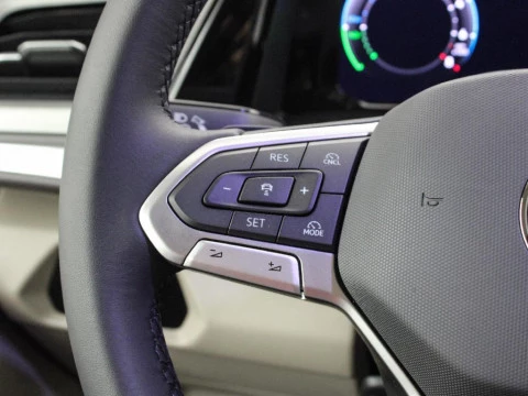 Volkswagen Multivan MULTIVAN EDITION + 1.5 EHYBRID 130 KW (177 CV) / 100 KW (136 CV) DSG 6 VEL. 4MOTION 19,7 KWH