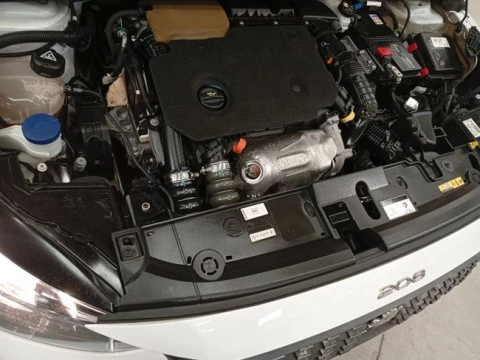 Peugeot 208 BlueHDi 73kW (100CV) Active