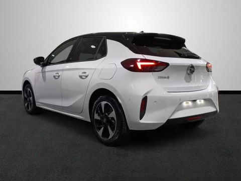 Opel Corsa GS BEV 50kWh 136 CV