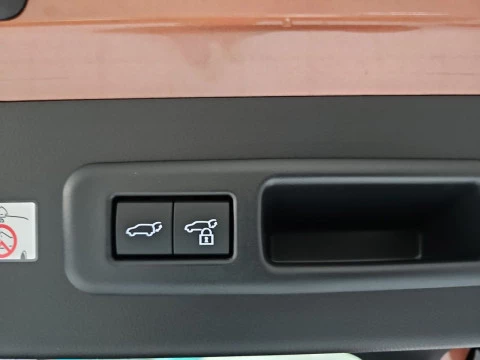 Lexus LBX 1.5 136cv HEV Elegant+ Black