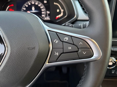 Renault Captur   TCe Intens 74kW