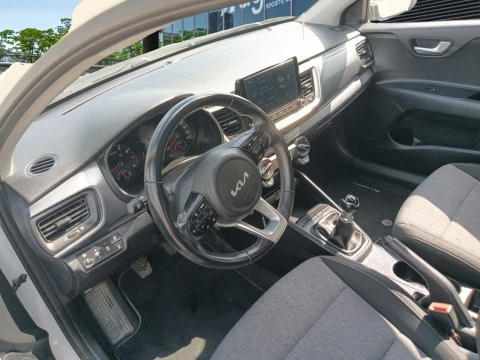 Kia Stonic 1.2 DPi 62kW (84CV) Concept