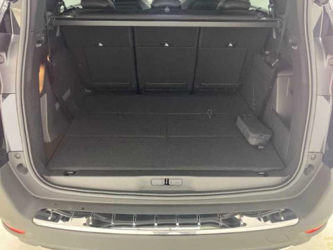 Peugeot 5008 NSUV  GT PureTech 130 S&S 6 Vel. MAN
