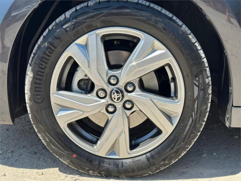 Toyota Yaris 120H 1.5 Active Plus