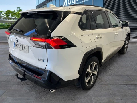 Toyota Rav4 2.5l PLUG-IN 300PH (e-CVT) Advance