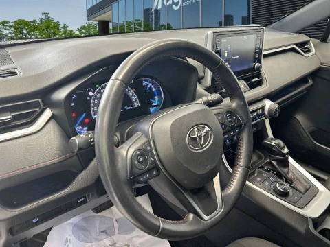 Toyota Rav4 2.5l PLUG-IN 300PH (e-CVT) Advance