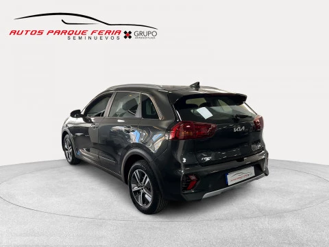 Kia Niro 1.6 GDi HEV 104kW (141CV) Drive