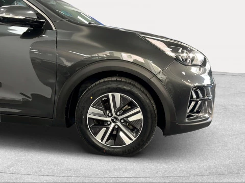 Kia Niro 1.6 GDi HEV 104kW (141CV) Drive