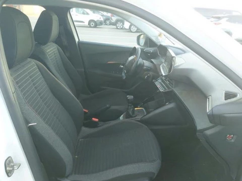 Peugeot 2008 Active BlueHDI 81kW (110CV)