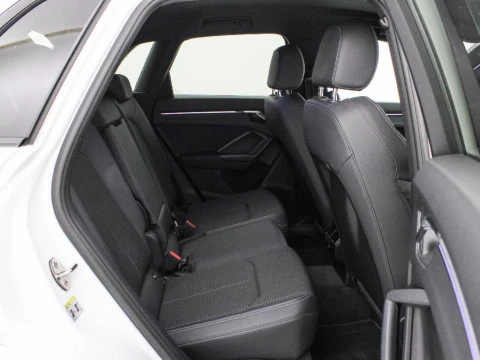 Audi Q3 1.5 35 TFSI S TRONIC BLACK LINE 150 5P