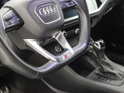 Audi Q3 1.5 35 TFSI S TRONIC BLACK LINE 150 5P