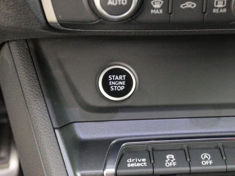 Audi Q3 1.5 35 TFSI S TRONIC BLACK LINE 150 5P
