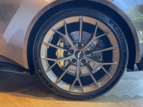 Aston Martin Vantage 4.0 V8 Roadster Auto