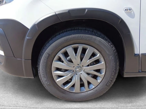 Peugeot Rifter Active Pack Business Standard BlueHDi 73 kW (100 CV)