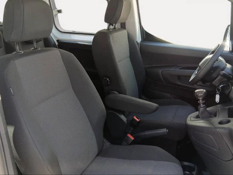 Peugeot Rifter Active Pack Business Standard BlueHDi 73 kW (100 CV)