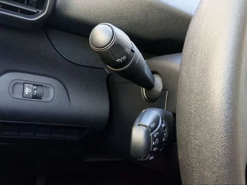 Peugeot Rifter Active Pack Business Standard BlueHDi 73 kW (100 CV)