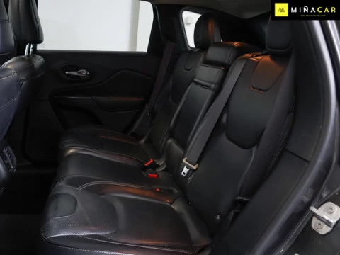 Jeep Cherokee 2.2 CRD Night Eagle 4x4 Aut 147 kW (200 CV)
