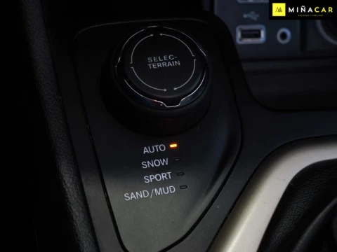 Jeep Cherokee 2.2 CRD Night Eagle 4x4 Aut 147 kW (200 CV)