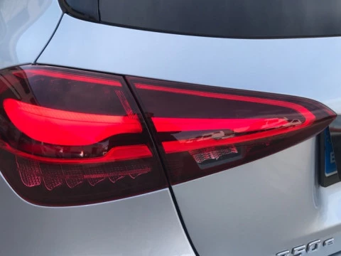 Mercedes-Benz Clase A  250 e Compacto