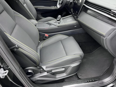 Lynk & Co 01 More PEHV