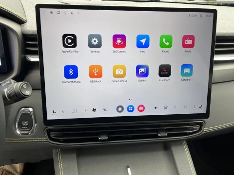 Lynk & Co 01 More PEHV