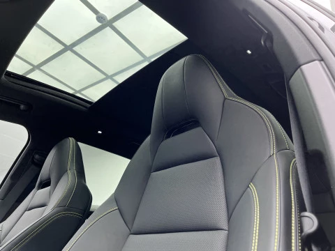 Lynk & Co 01 More PEHV