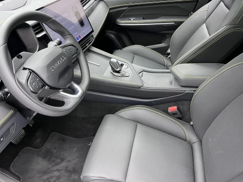 Lynk & Co 01 More PEHV