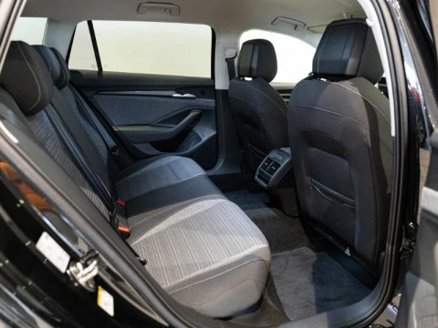 Skoda Superb COMBI 1.5 TSI M HEV 110KW DSG SELECTION