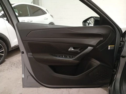 Peugeot 308 5P Active Pack BlueHDi 130 S&S MAN