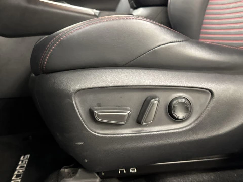 Suzuki Across 2.5 PHEV 4WD 225 kW (306 CV)