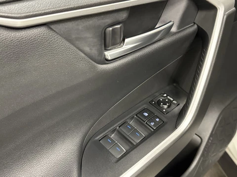 Suzuki Across 2.5 PHEV 4WD 225 kW (306 CV)