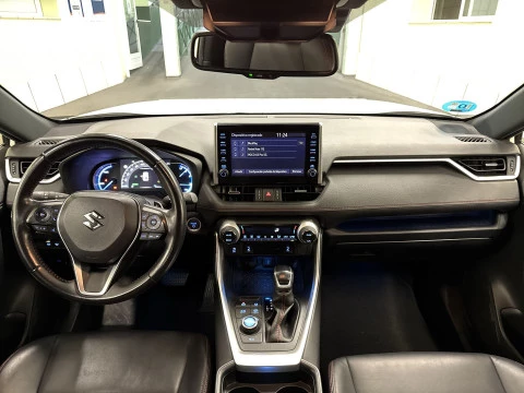 Suzuki Across 2.5 PHEV 4WD 225 kW (306 CV)