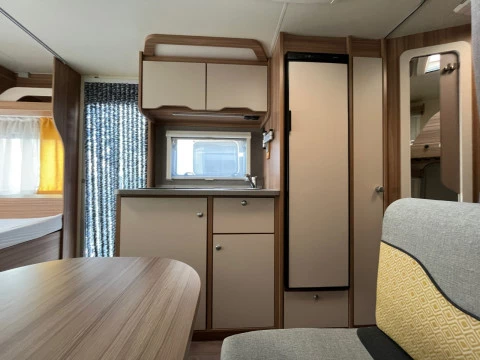 WEINSBERG CARA TWO CARA TWO