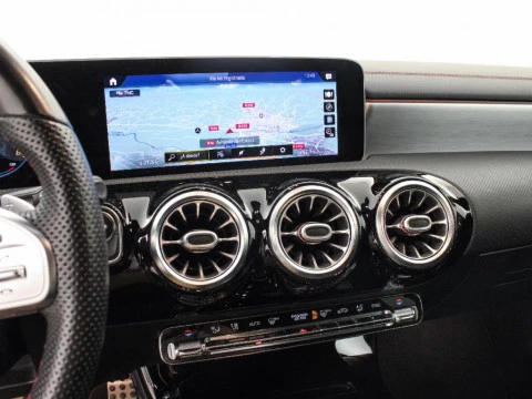 Mercedes-Benz CLA 1.3 CLA 200 SHOOTING BRAKE 163 5P