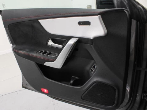 Mercedes-Benz CLA 1.3 CLA 200 SHOOTING BRAKE 163 5P