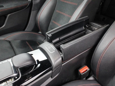 Mercedes-Benz CLA 1.3 CLA 200 SHOOTING BRAKE 163 5P