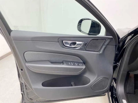 Volvo XC60 B4 Bright Plus (D) Automatic