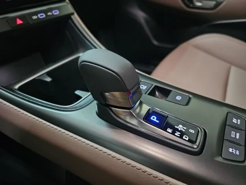 Lexus LBX 1.5 136cv HEV Elegant+