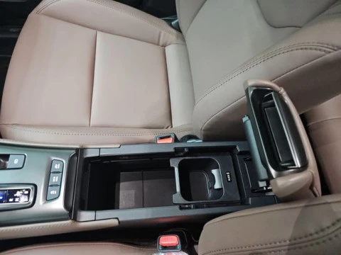 Lexus LBX 1.5 136cv HEV Elegant+