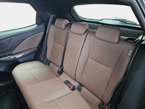 Lexus LBX 1.5 136cv HEV Elegant+