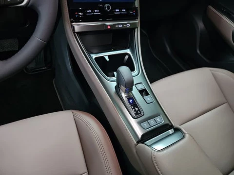 Lexus LBX 1.5 136cv HEV Elegant+