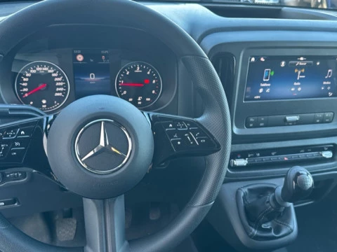 Mercedes-Benz Vito Nuevo Vito 110 CDI Furgón PRO Larga